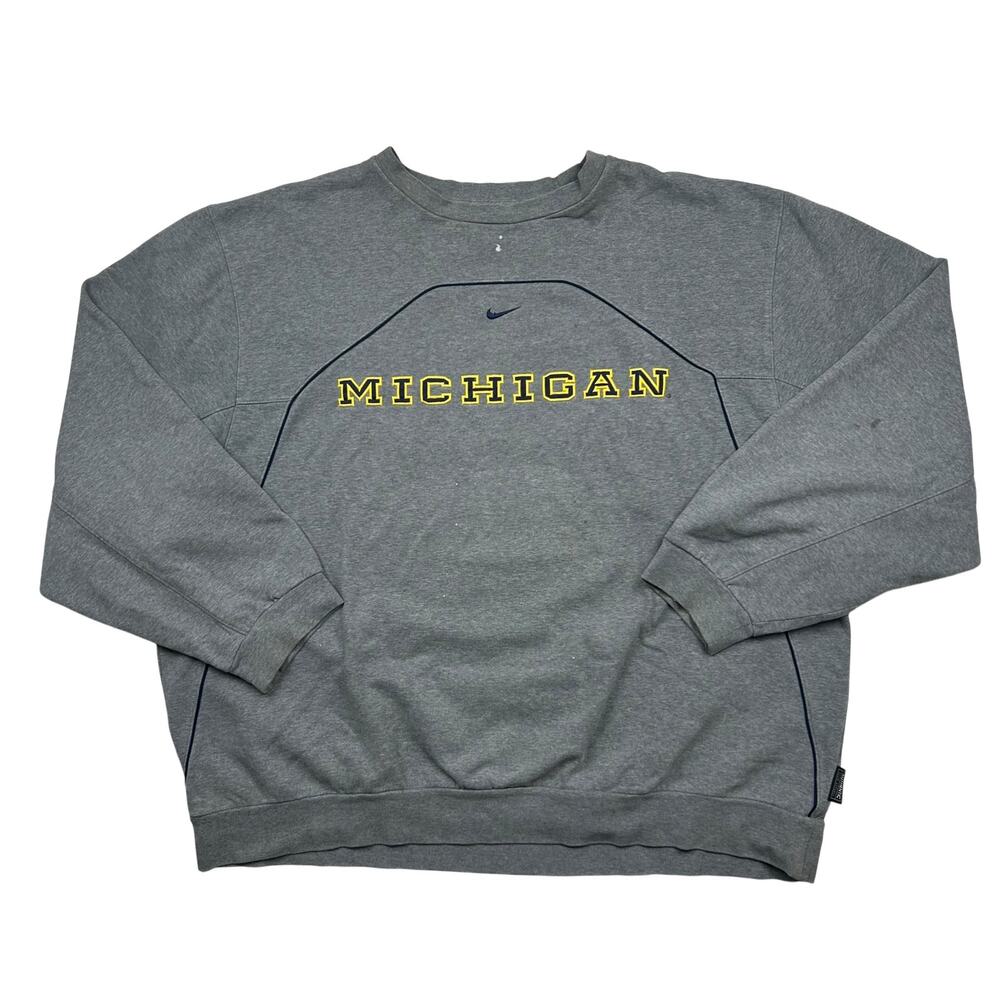 Vintage Nike Team Michigan Wolverines Center Logo Sweatshirt